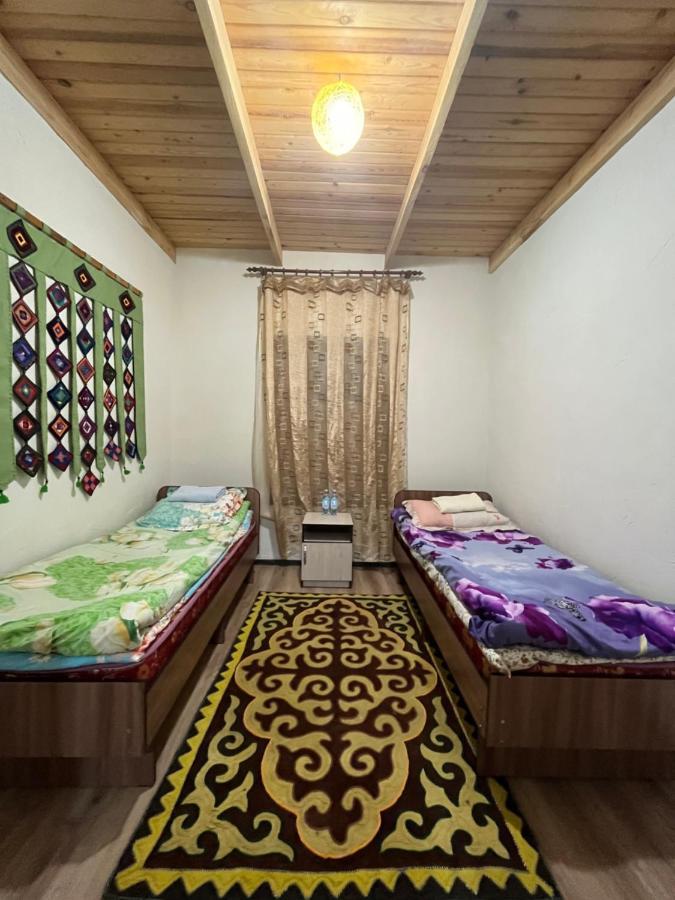 Guest House Guljan Bokonbayevo Zewnętrze zdjęcie