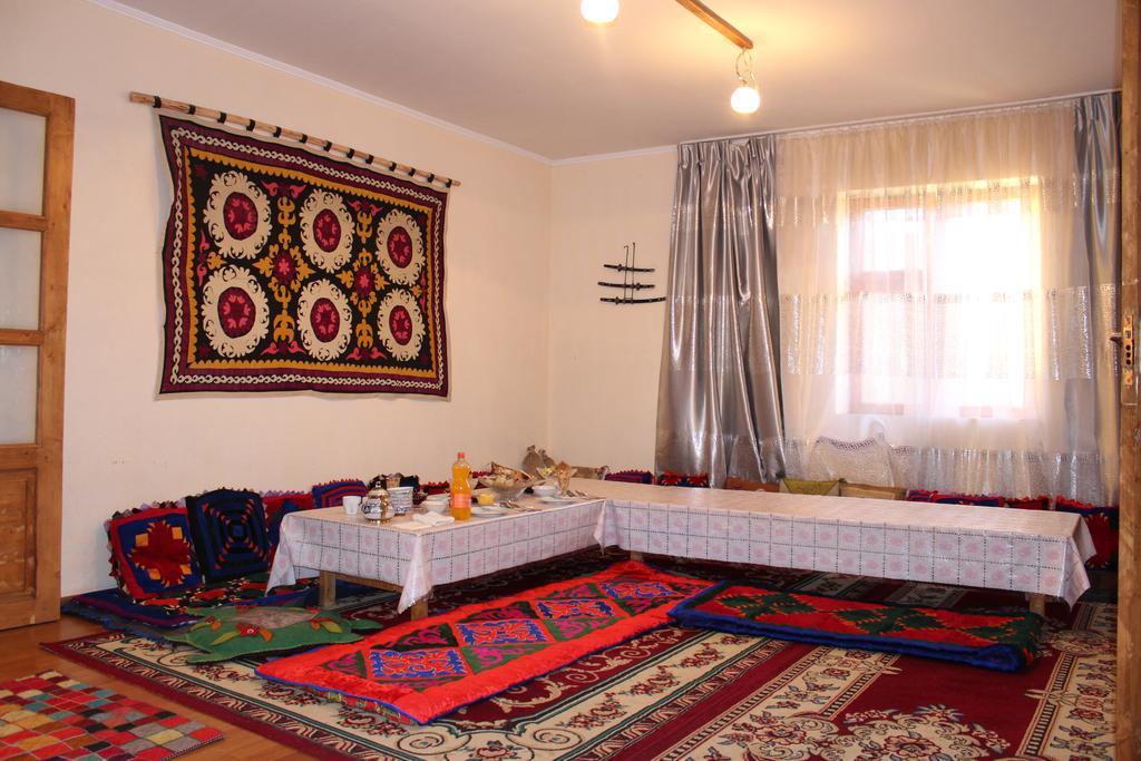 Guest House Guljan Bokonbayevo Zewnętrze zdjęcie