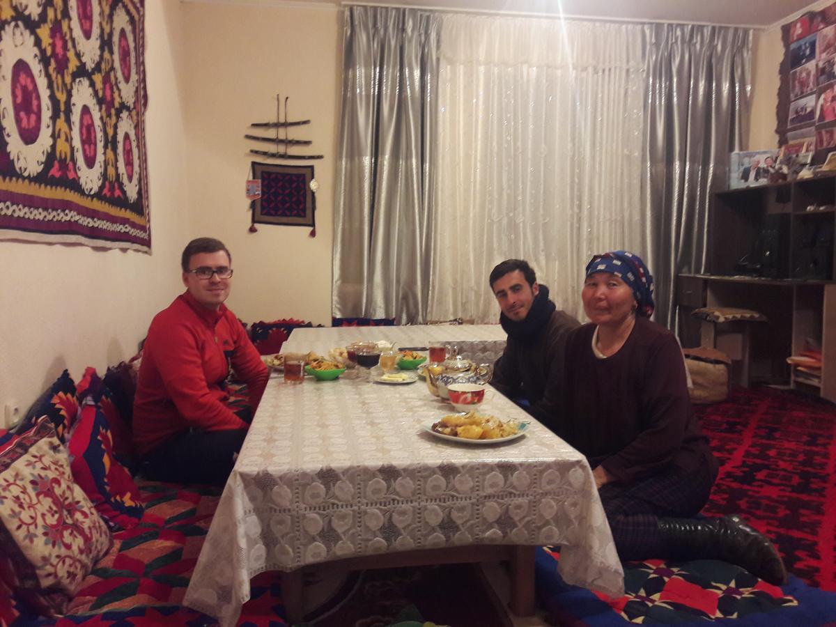 Guest House Guljan Bokonbayevo Zewnętrze zdjęcie