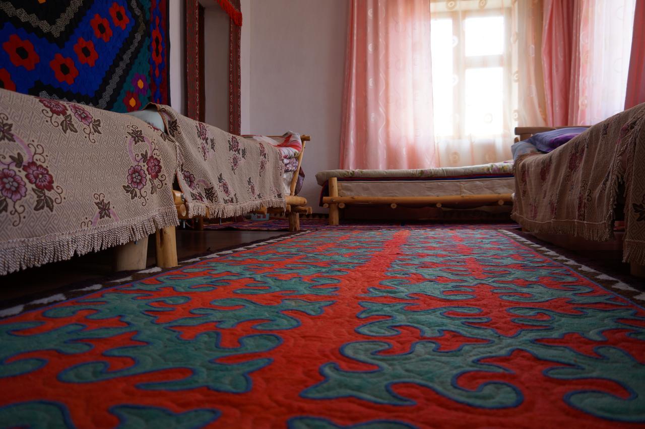 Guest House Guljan Bokonbayevo Zewnętrze zdjęcie